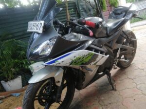 Yamaha R15