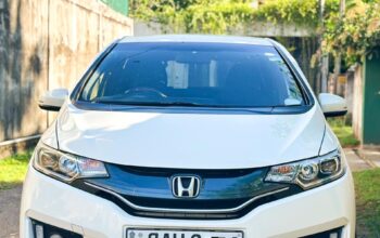 Honda fit GP5 S Grade 2013