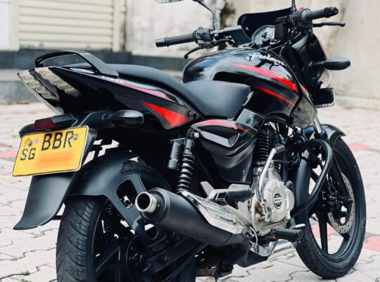 Bajaj Pulsar 150CC