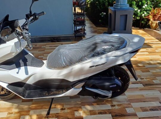 Honda PCX 160CC 2024