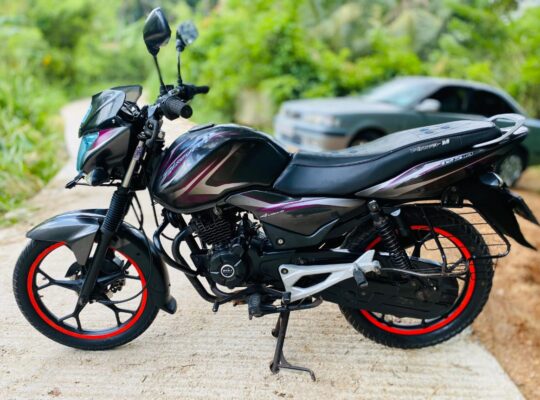 Bajaj Discover 125 CC