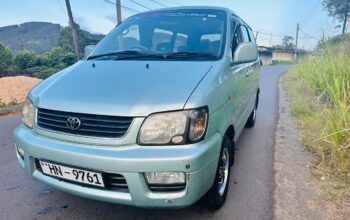 Toyota Noah 1998