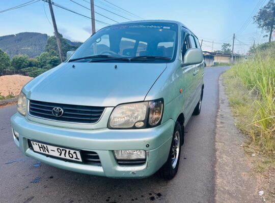 Toyota Noah 1998