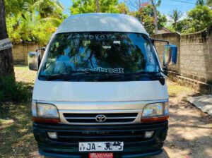 Toyota Hiace Grand Cabin G