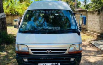 Toyota Hiace Grand Cabin G