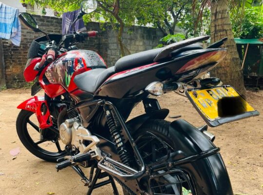 Bajaj Pulsar 135 LS