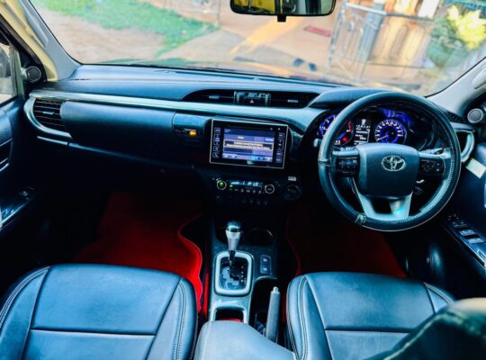 Toyota Hilux Revo 2017