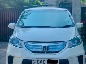 Honda Freed 2012