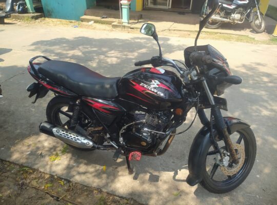 Bajaj Discover 135 CC