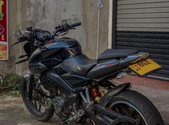 Bajaj Pulsar NS 200 CC 2018