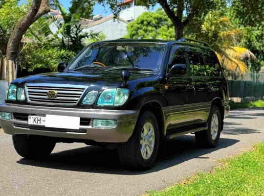 Toyota Land Cruiser V8 Cygnus 2003