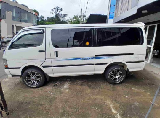 Toyota Dolphin Super GL LH 113 DX