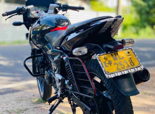 Bajaj Pulsar 180CC