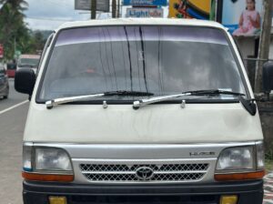 Toyota Hiace Dolphin Super GL LH 103