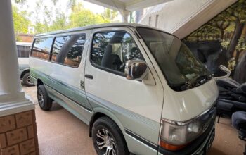 Toyota Hiace Dolphin Super GL LH 113 1991