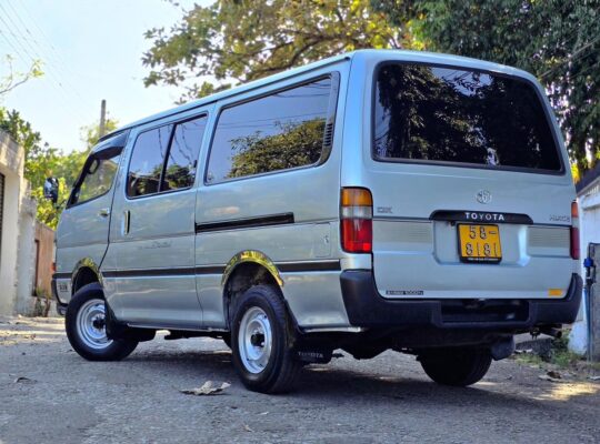 Toyota Hiace Dolphin Super GL LH 113